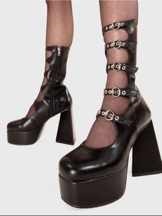 Lamoda Shoes - Lamoda Padlock Platform Calf Boots